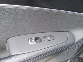 Kia Sorento 7miestne - 16