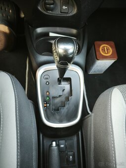 Toyota Yaris 2019 - automat benzín 1.5 - 16