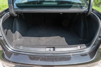 Renault Fluence 1.6 16V (81 kW), benzín – spoľahlivý sedan - 16