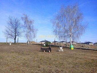 Stavebný pozemok so stavebným povolením a projektom Radimov - 16