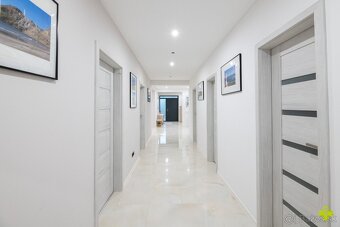 Novostavba rodinného domu v Bojniciach s nadštandardnými pri - 16