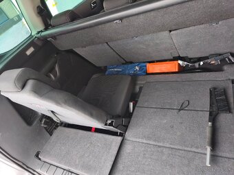 Peugeot 5008 1.6 HDI 7miestne - 16