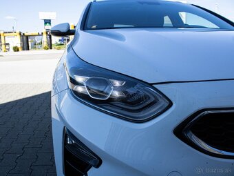 Kia Ceed SW 1.6 CRDi 136k Gold A/T - 16
