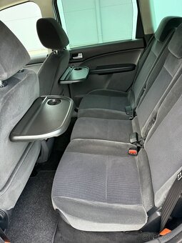Ford Focus C-Max Ghia - 16