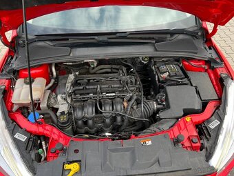 Ford Focus 1.6i 16V klima, koupeno v ČR, 1.maj. - 16