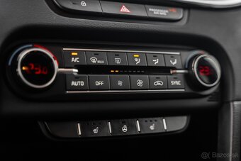 KIA CEED SW GT LINE 2023 V ZÁRUKE 49890km DPH - 16