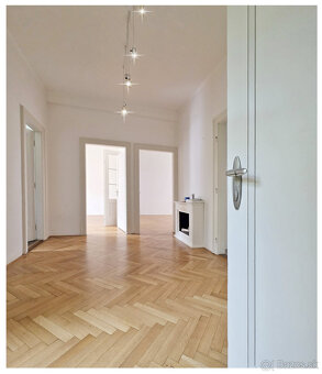 PRIAME CENTRUM / 3i byt BB / J. CIKKERA / 100 m2 + terasa - 16