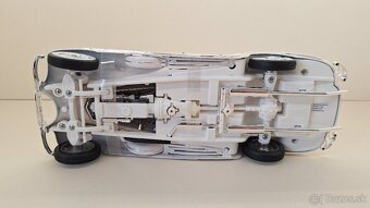 1:18 MERCEDES-BENZ 500K - 16