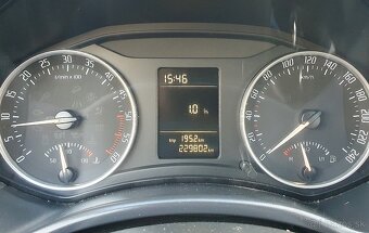 Škoda Octavia Combi 1.6 TDI CR DPF Ambiente - 16