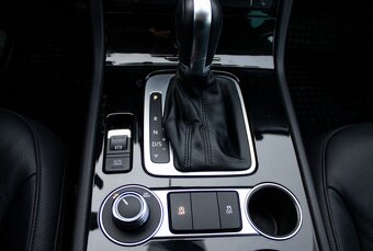 Volkswagen Touareg 3.0TDI V6 4Motion - 16
