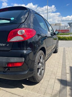 Peugeot 206+ 1.4HDi r.v. 10/2011 - 16