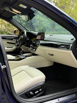 BMW rad 5 540i xDrive A/T - 16
