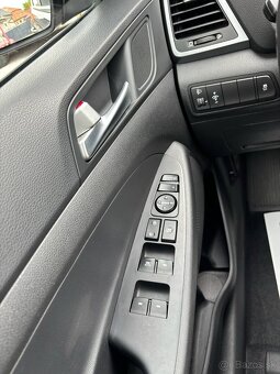 Hyundai Tucson 1.6 GDi Family-benzín - 16