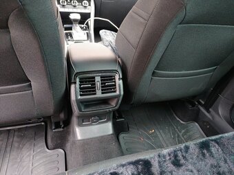 skoda karoq scout - 16