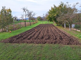 VYHODNA KÚPA  Dom s veľkým pozemkom a stodolou - 16
