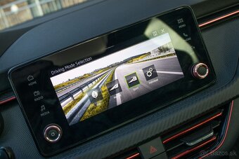 Škoda Kamiq 1.5 TSI Sport Monte Carlo - 16