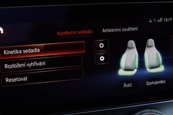 Mercedes-Benz CLS 400d 4MATIC AMG - 16