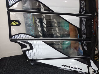 windsurfing plachty a prkno Naish 2026 - 16