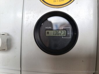 Iveco Daily Plošina 2.3DCI Pracovná pre 2- miestny kôš (200K - 16
