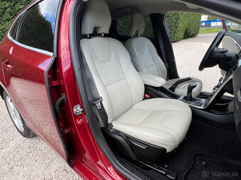 Volvo V40 D2 2.0L 120k Summum - 16