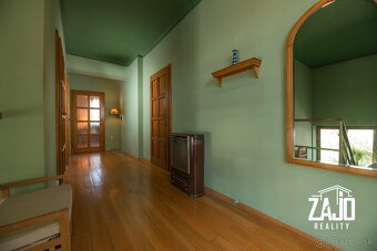 UNIKÁTNY RODINNÝ DOM V CENTRE TRENČÍNA - 16