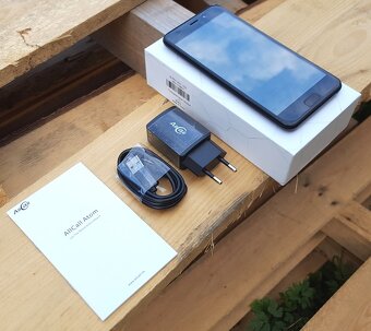 Predám 5,2 palcový 4G LTE Smartfon DUAL SIM Fot.SONY . - 16