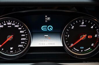 Mercedes-Benz E trieda Kombi 300 DE PHEV 225KW - 16