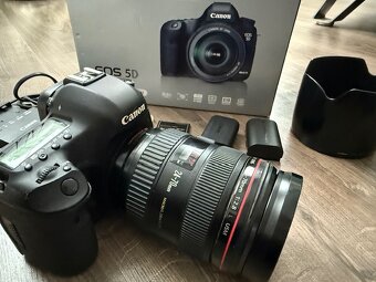 Canon EOS 5D MarkIII - Objektiv Canon EF 24-70mm 1:2.8 - 16
