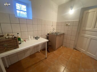 Na predaj 4  izbový rodinný dom za 33 000 eur na pozemku 174 - 16