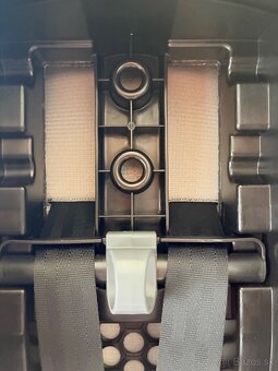 Britax Römer Baby-Safe Pro Classic, Deep Grey - 16