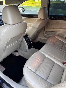 Škoda Superb II 2.0 TDI DSG Elegance | koža, STK 2027 - 16