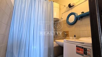 Znížená cena Na predaj veľký 4-izb. byt(89m2) s garážou... - 16