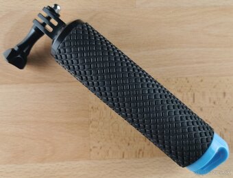 Predám príslušenstvo pre kameru Insta360 Ace Pro - 16