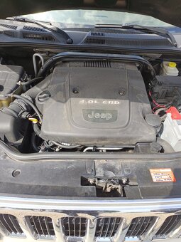 Jeep Commander - 16