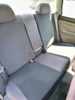 Volkswagen Passat 1.9 TDI Comfortline 4-Motion - 16