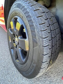 VW MULTIVAN T5 2.5TDI 96kw 7-MIESTNE - 16