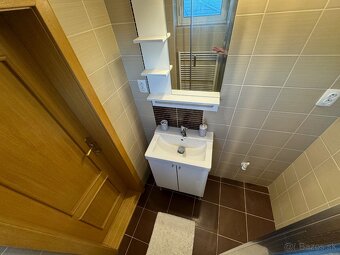 🏡 NA PREDAJ – 4-izbový byt s TERASOU, LOGGIOU, PARKOVANÍM - 16