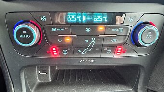 Ford Focus 1.5 TDCi Duratorq 120k Titanium - 16