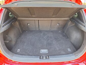 Kia Ceed 1.4 TGDi 103 kW Gold - 16