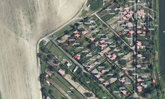 Záhradka s kúrením, elektrinou a studňou, Holíč - Kamenica - 16