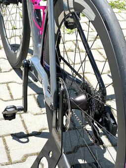 Canyon Aeroad CF SLX 8 AXS - 16