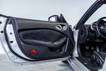 Nissan 370Z 3.7 V6 Coupe - 16