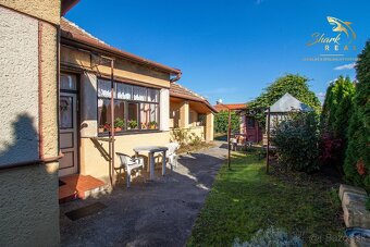 Na predaj 6-izbový rodinný dom s veľkým pozemkom v Komjatici - 16