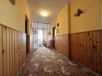 PREDAJ - RODINNÝ DOM S VEĽKÝM POZEMKOM, REŠOV, BARDEJOV 8 KM - 16