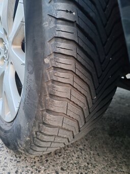 Predám Mazda cx7 - 16