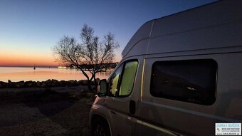 Prenájmem karavan Dreamer Campervan XL – TOP výbava, 4 os. - 16