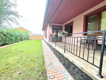 Na predaj bungalov v tichej uličke obce Bánov - 16