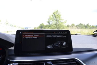 BMW 5 Touring 530d xDrive Mpaket Laser display key panorama - 16