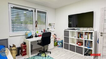Zariadený 4i bungalov s garážou na pozemku 450 m² v žiadanej - 16