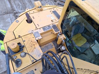 KOMATSU PC 138 US-8 - 16